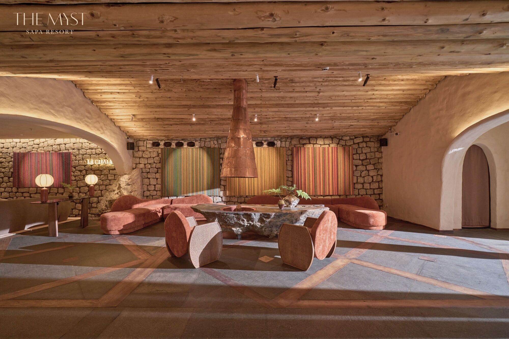 Le Chalet Lounge Bar