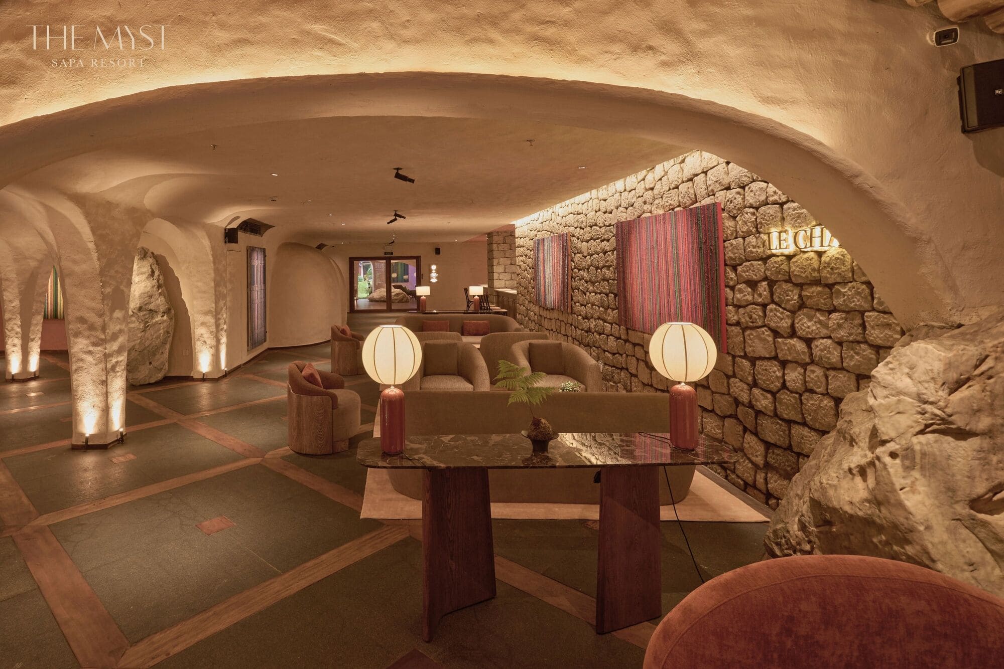 Le Chalet Lounge Bar